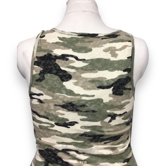 La Mamba Juniors Camo Cross and Crowns with Glitter Graphic Tank - Picture 5 of 15